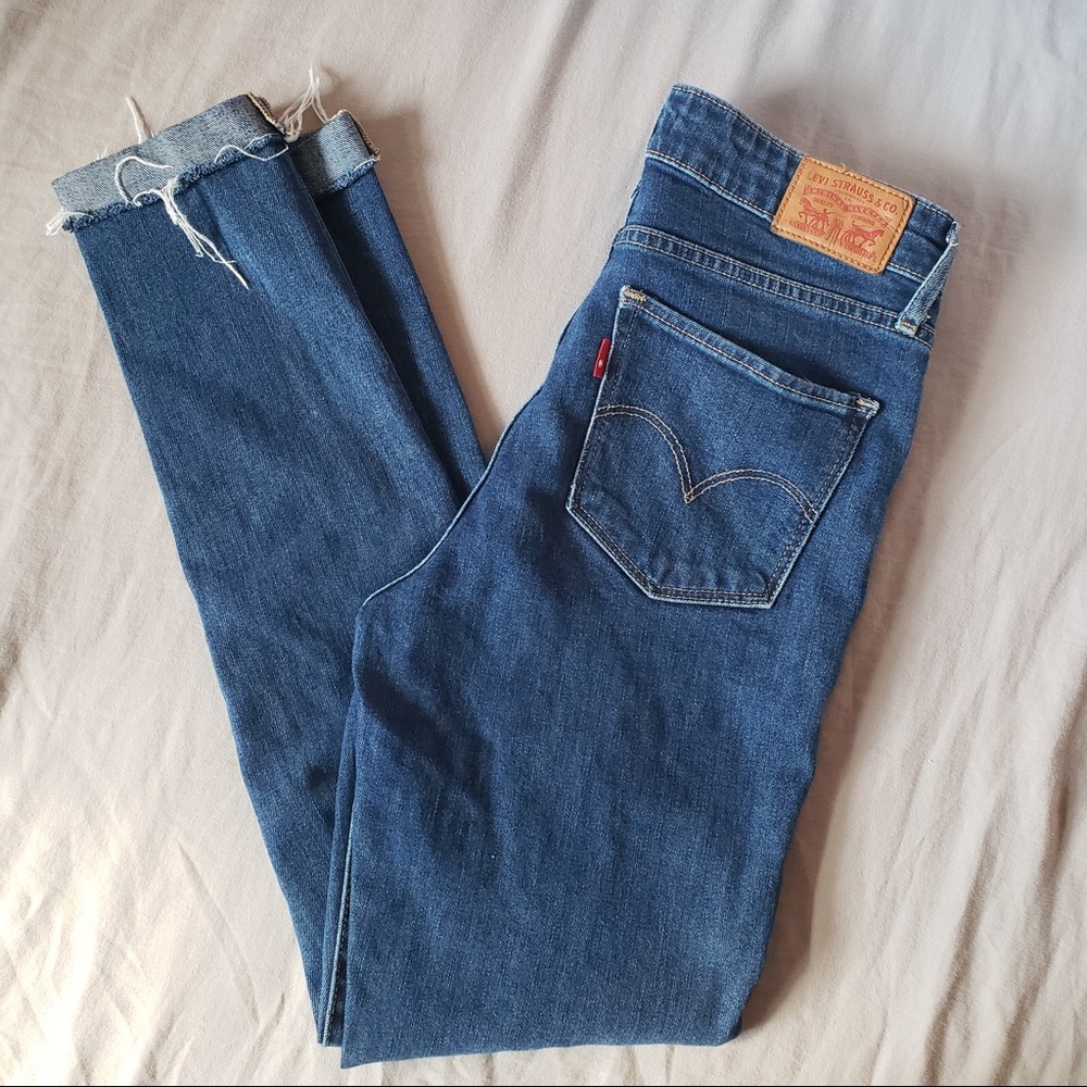 Levi’s 721 High Rise Skinny Jeans